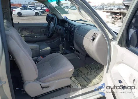 2003 Toyota Tacoma Prerunner V6 z USA, uszkodzony, nr VIN 5TESN92N53Z263466